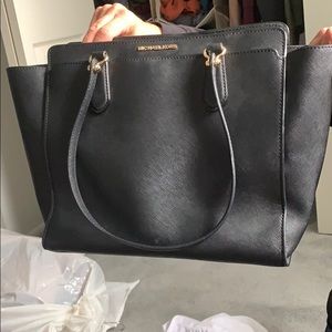 Michael Kors tote